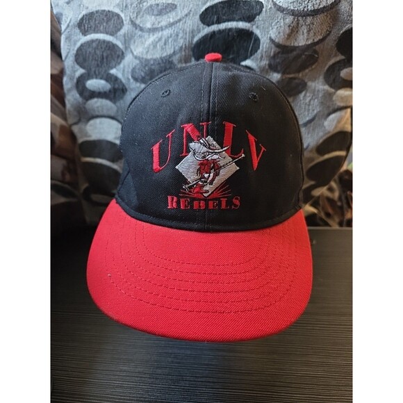 UNLV‎ Rebels Hat Black Red Baseball Cap Snapback Adjustable - Picture 1 of 9